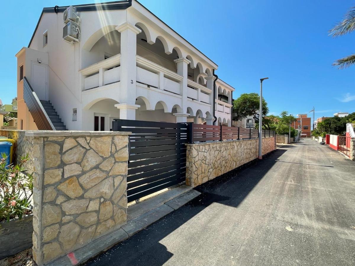 Apartmenthouse Ines Vir Luaran gambar