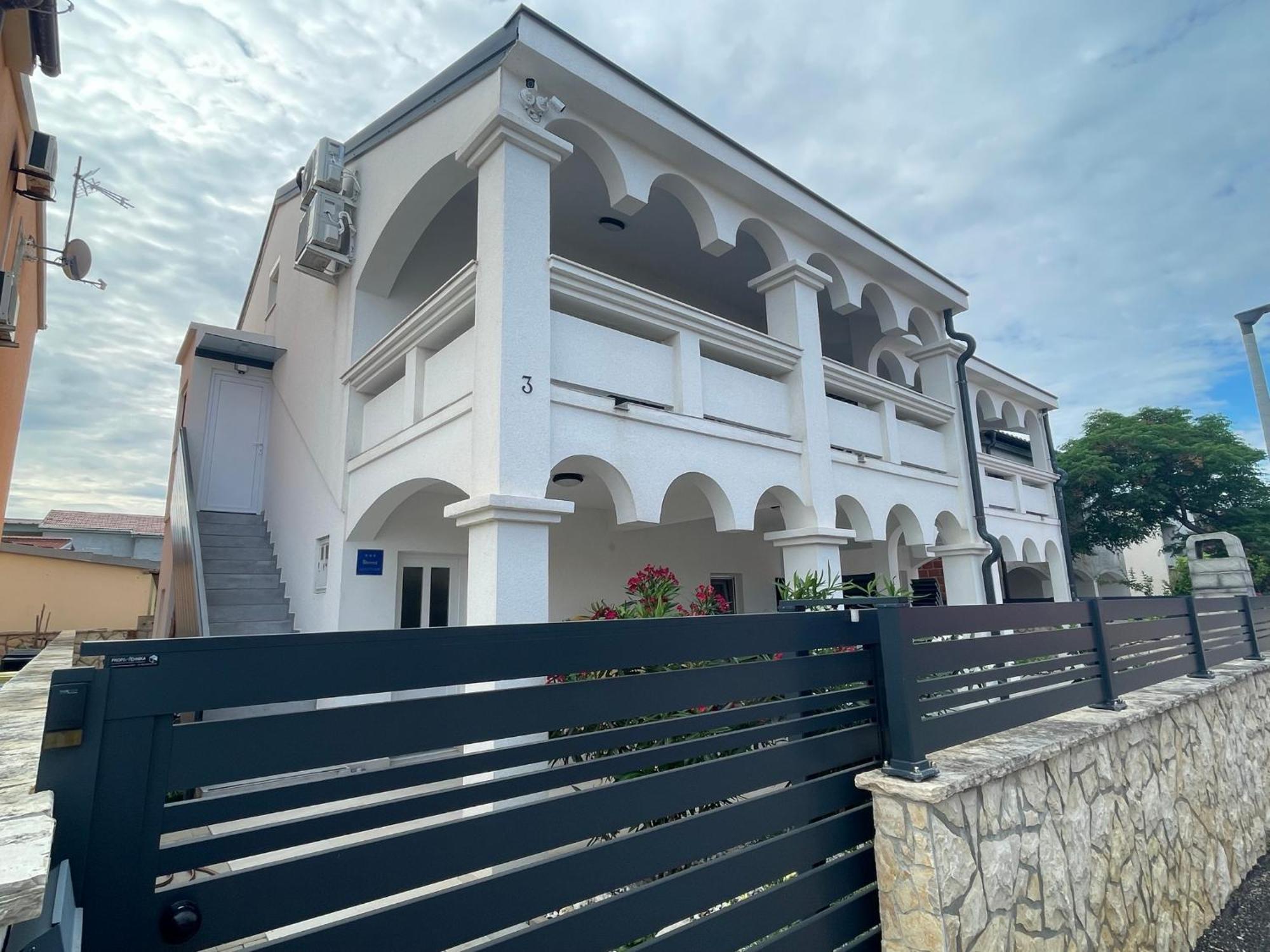 Apartmenthouse Ines Vir Luaran gambar