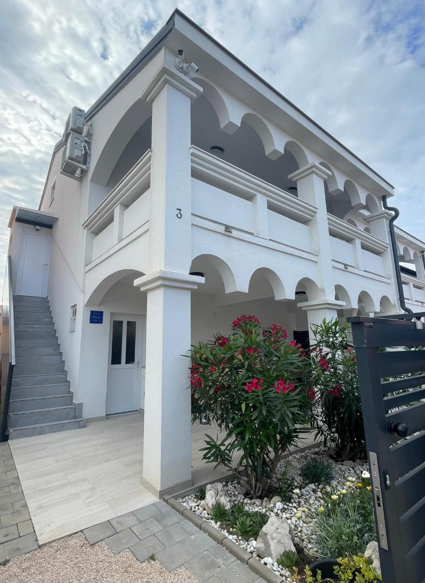 Apartmenthouse Ines Vir Luaran gambar